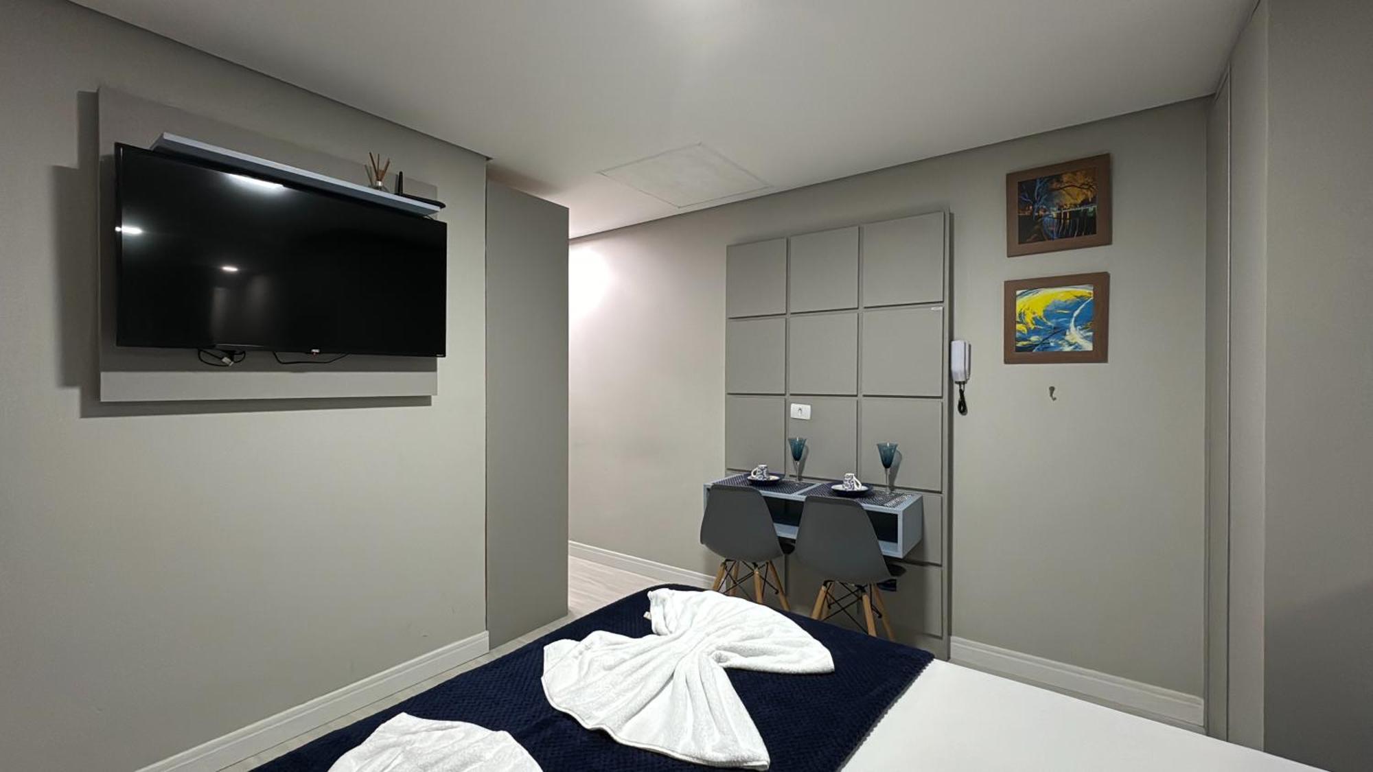 16- Studio Decorado Perfeito Para Casal!!! Curitiba Ngoại thất bức ảnh